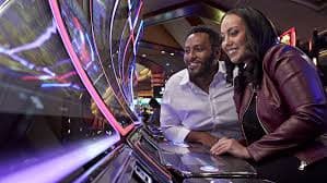 Selection of live casino and slot game options on bengo plus platform